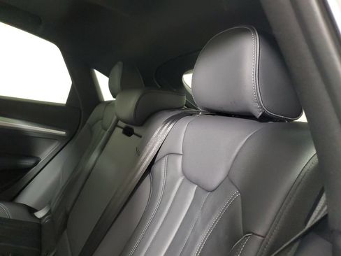 Used 2023 Audi Q5 2.0T Premium Plus w/ Premium Plus Package AWD/4WD image 13