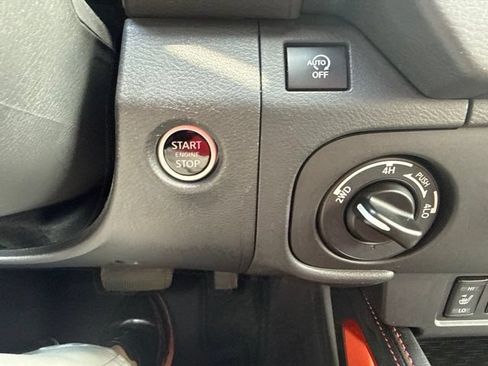Used 2025 Nissan Frontier PRO-4X w/ Pro Convenience Package AWD/4WD image 15