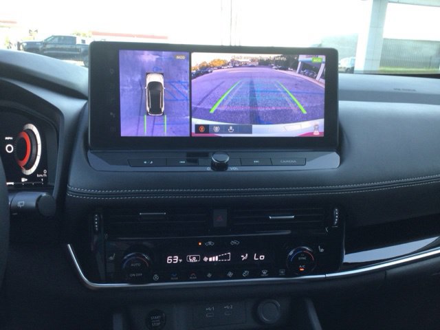 Used 2025 Nissan Rogue SL w/ Tech Package AWD/4WD image 10