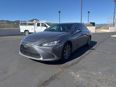 Used 2020 Lexus ES 350 w/ Premium Package image 4