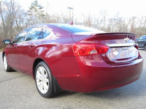 Used 2016 Chevrolet Impala LT w/ Convenience Package image 8