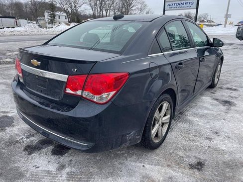Used 2016 Chevrolet Cruze LT w/ Sun, Sound and Sport Package FWD image 5