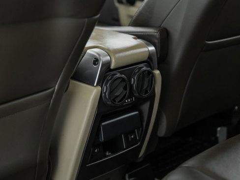 Used 2015 Land Rover LR4 HSE LUX image 39