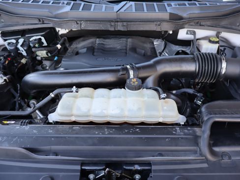 Used 2021 Ford F150 Lariat w/ Equipment Group 501A Mid image 40