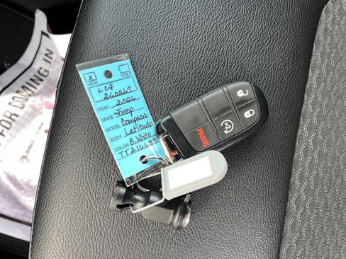 New 2026 Jeep Compass Latitude image 30