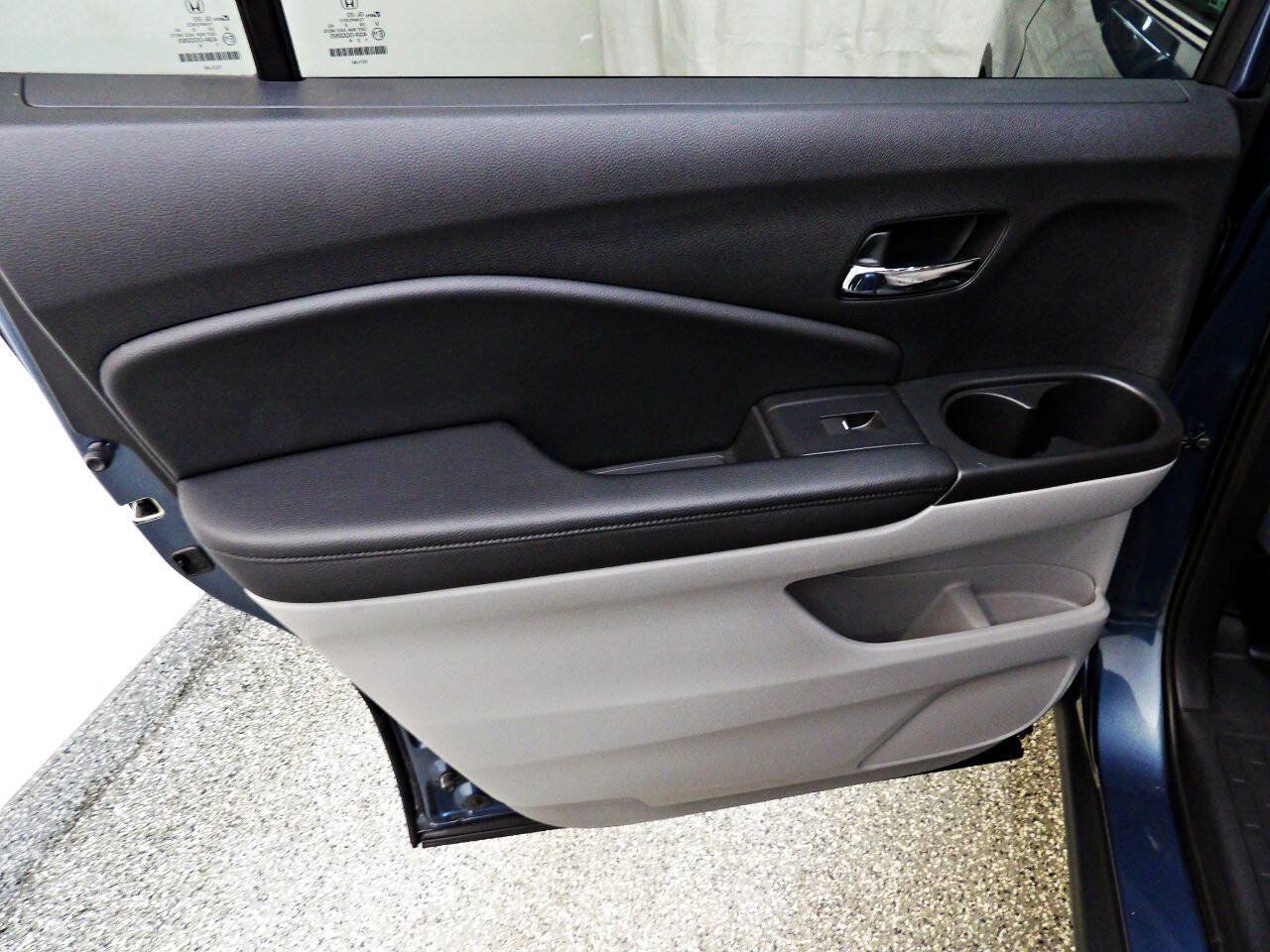 Used 2019 Honda Pilot EX image 9