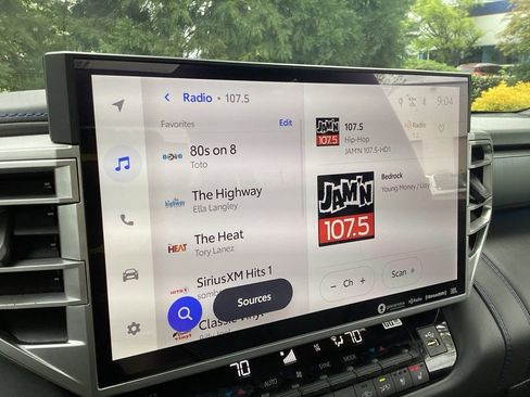 Used 2024 Toyota Tundra Platinum AWD/4WD image 14