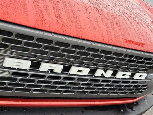 Certified 2024 Ford Bronco Badlands image 33