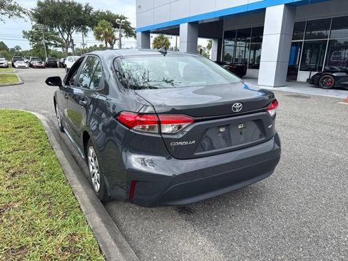 Used 2023 Toyota Corolla LE FWD image 4