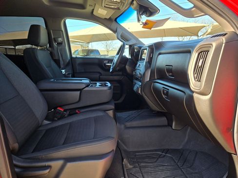 Certified 2025 Chevrolet Silverado 1500 Custom image 28