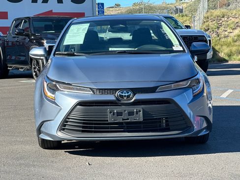 Used 2025 Toyota Corolla LE image 7