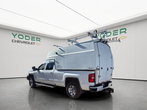 Used 2017 GMC Sierra 3500 Denali w/ Duramax Plus Package image 12