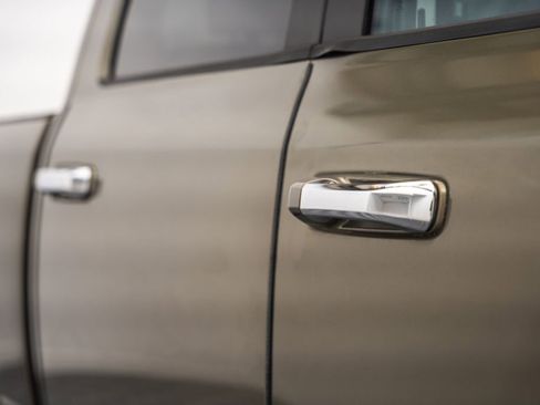 Used 2015 RAM 1500 Lone Star RWD image 18