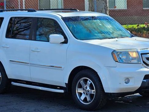 Used 2010 Honda Pilot Touring image 7