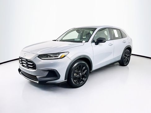 Used 2023 Honda HR-V Sport image 3