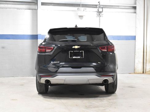 Used 2025 Chevrolet Blazer LT FWD image 20