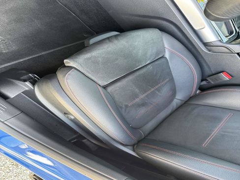 Used 2025 Mercedes-Benz GLB 250 image 21