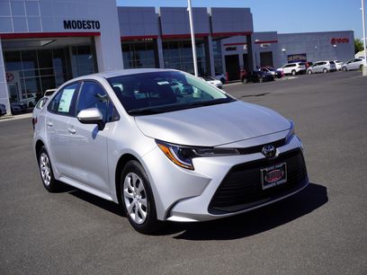 New 2025 Toyota Corolla LE