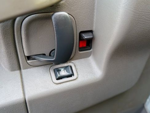 Used 2021 Chevrolet Express 3500 w/ Power Convenience Package image 22