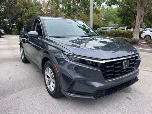 Used 2023 Honda CR-V LX image 1