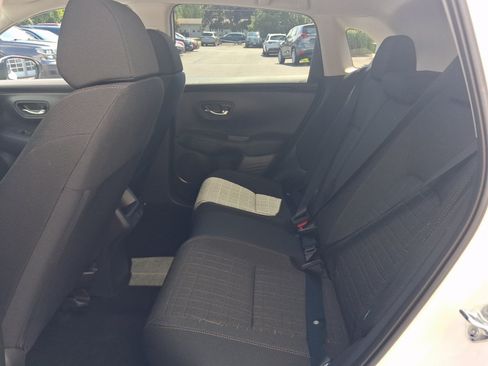 Used 2027 Honda HR-V LX image 18