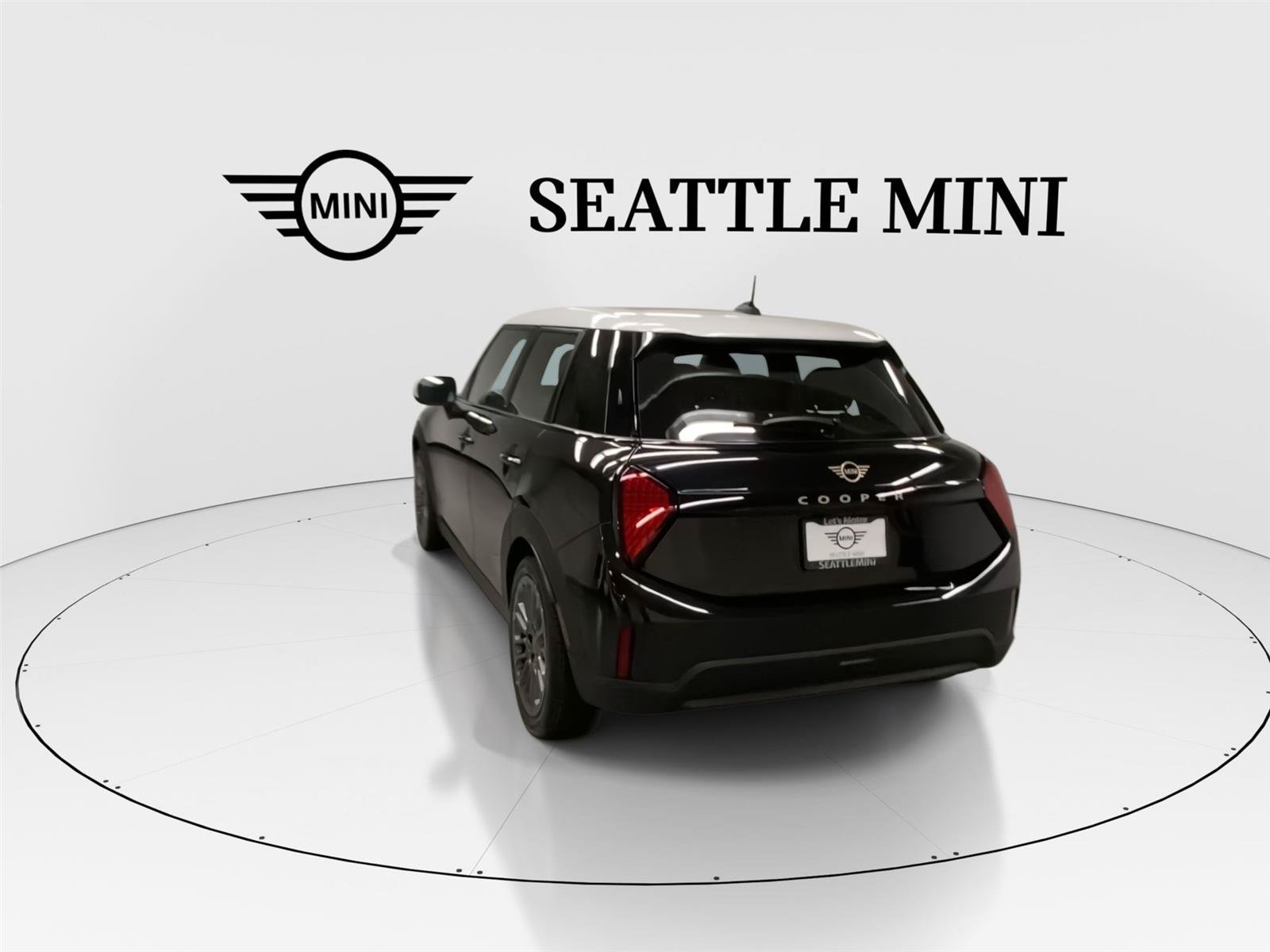 New 2026 MINI Cooper 4-Door Hardtop FWD image 9