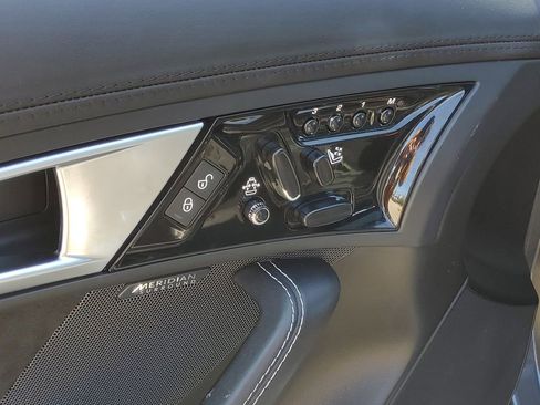 Used 2016 Jaguar F-TYPE Coupe image 13