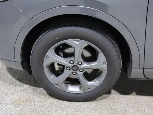 Used 2024 Ford Escape ST-Line AWD/4WD image 8