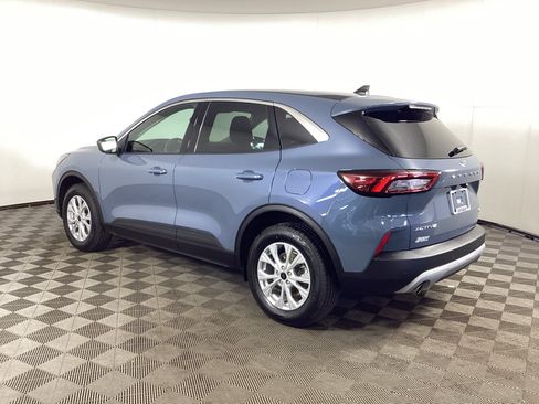 Used 2023 Ford Escape Active w/ Tech Pack #1 AWD/4WD image 4