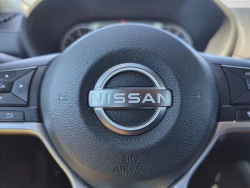Used 2024 Nissan Sentra SV FWD image 22