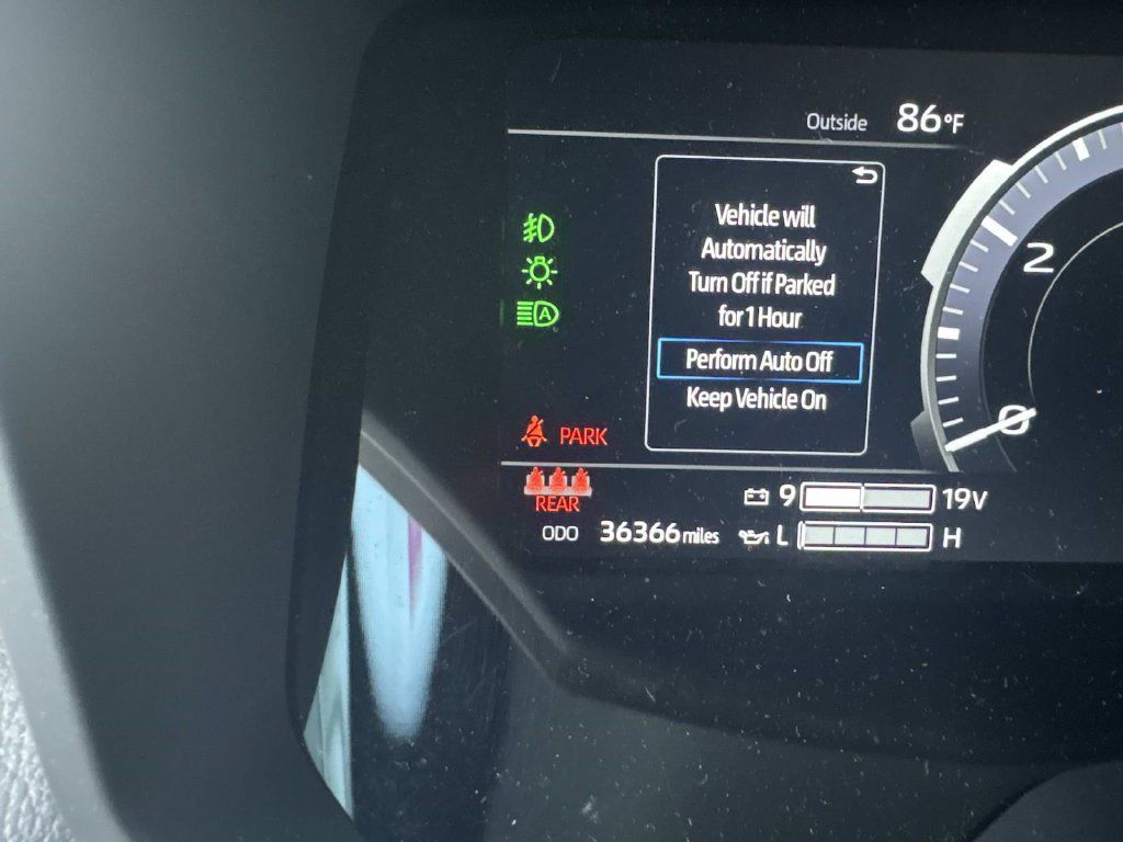 Used 2023 Toyota Tundra Limited AWD/4WD image 14