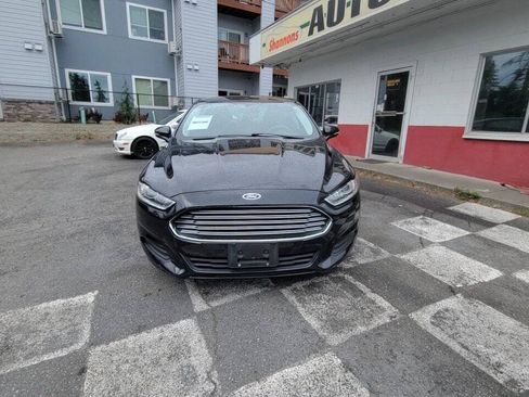 Used 2015 Ford Fusion SE FWD image 8