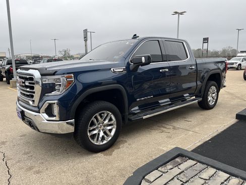 Used 2020 GMC Sierra 1500 SLT image 1