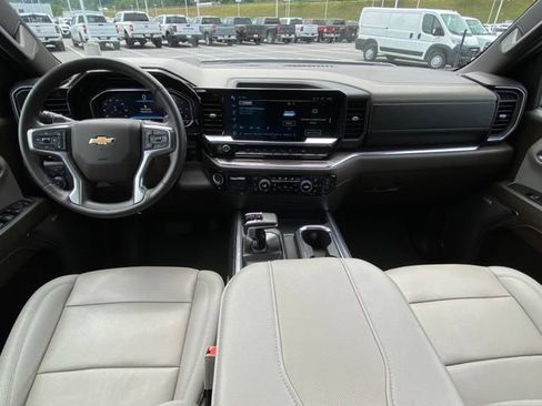 Used 2023 Chevrolet Silverado 1500 LTZ w/ LTZ Premium Package AWD/4WD image 23