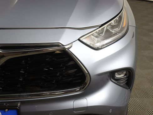Used 2022 Toyota Highlander Platinum image 18