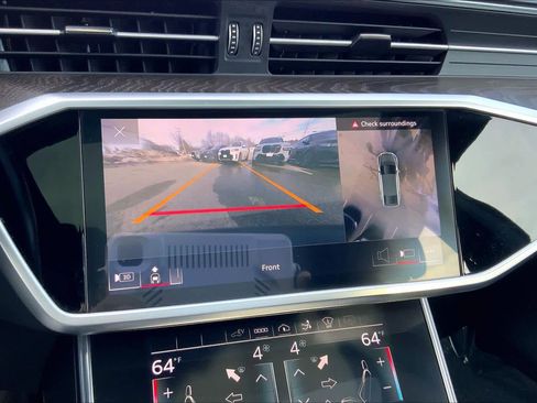 Used 2021 Audi A7 e Prestige w/ Prestige Package image 28