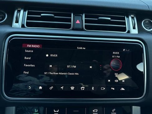 Used 2018 Land Rover Range Rover HSE image 27