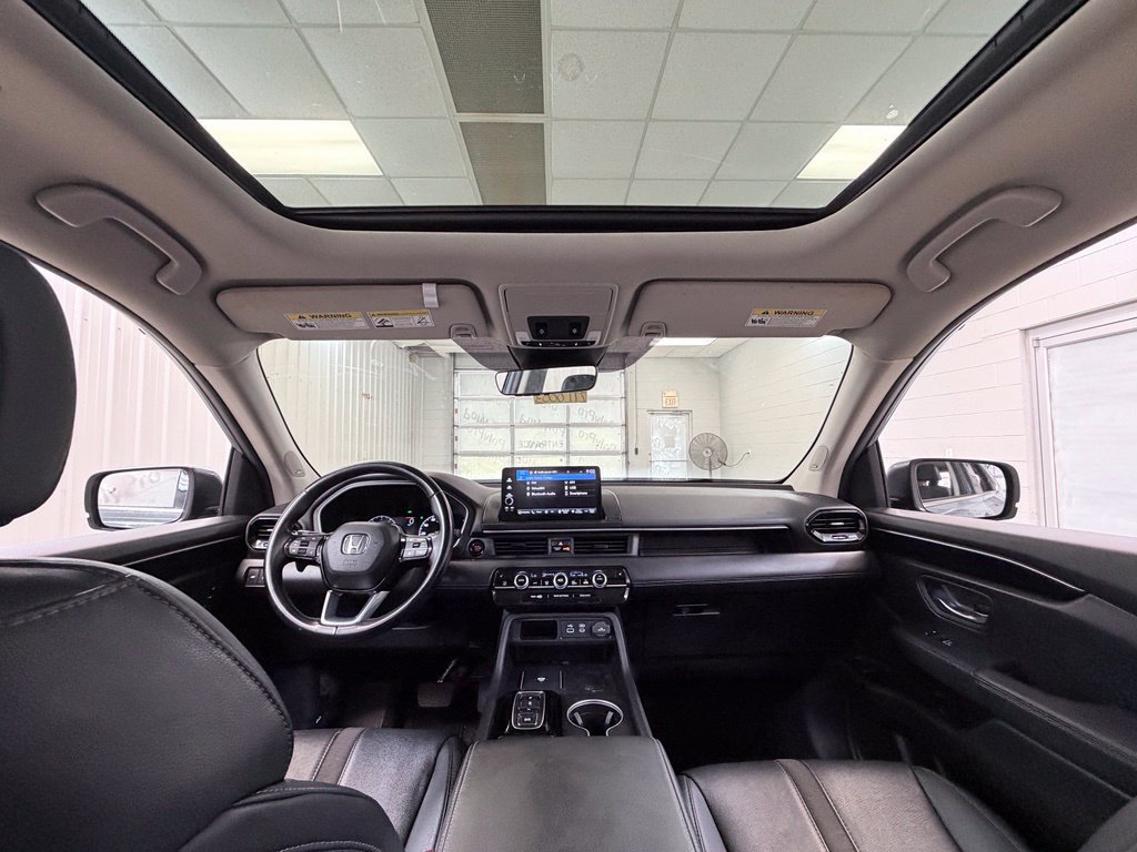 Used 2025 Honda Pilot Touring image 30