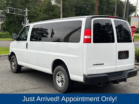 Used 2021 Chevrolet Express 2500 LS w/ Driver Convenience Package RWD image 5