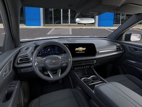 New 2026 Chevrolet Traverse LT w/ Midnight/Sport Edition FWD image 15