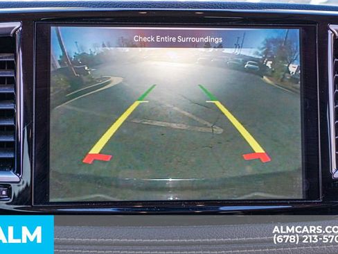 Used 2023 Chrysler Pacifica Limited image 42