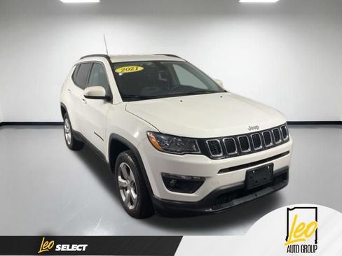 Used 2021 Jeep Compass Latitude AWD/4WD image 9