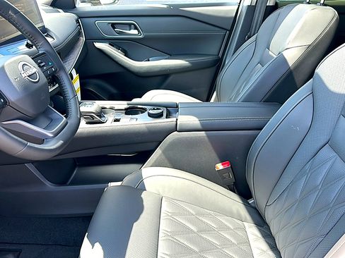 New 2026 Nissan Rogue Platinum w/ Platinum Premium Package AWD/4WD image 10