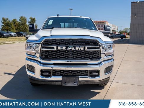 Used 2024 RAM 3500 Tradesman w/ Chrome Appearance Group AWD/4WD image 25