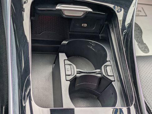 Used 2024 Mercedes-Benz C 300 Sedan image 27