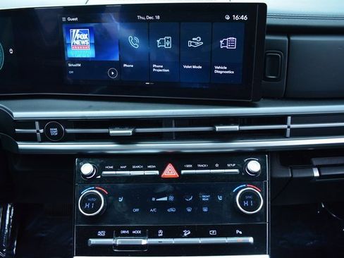 Used 2025 Hyundai Santa Fe SEL image 25