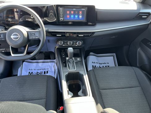 Used 2025 Nissan Kicks S w/ Charging Package AWD/4WD image 19