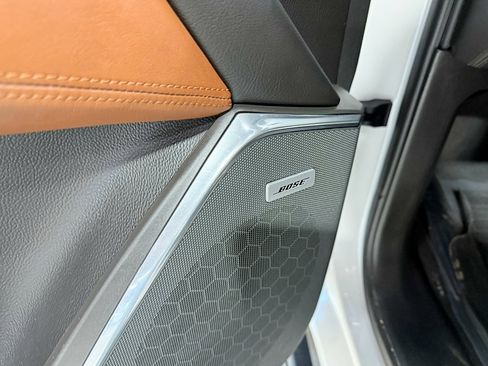 Used 2016 Cadillac Escalade ESV Premium image 34