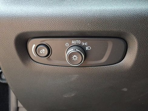Used 2023 Chevrolet Traverse High Country w/ LPO, Floor Liner Package AWD/4WD image 20