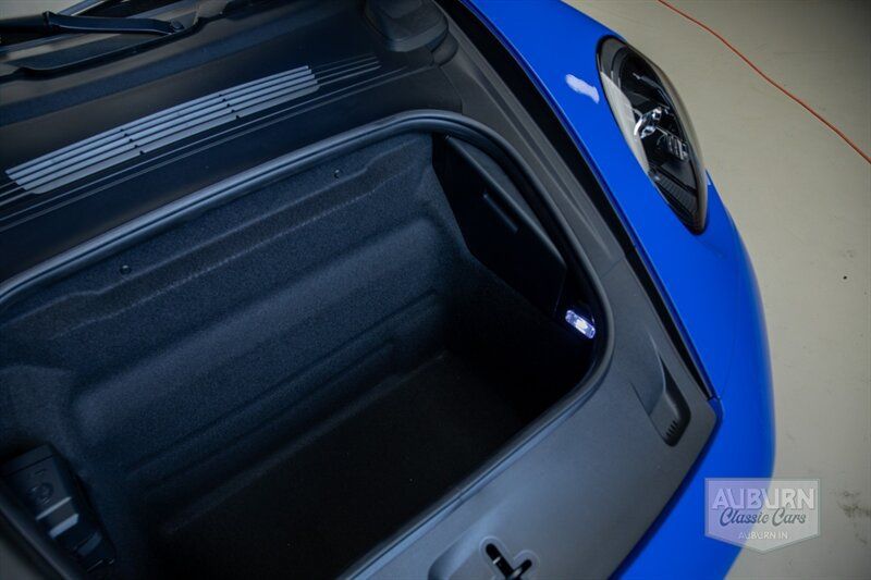 Used 2026 Porsche 911 Carrera GTS RWD image 16